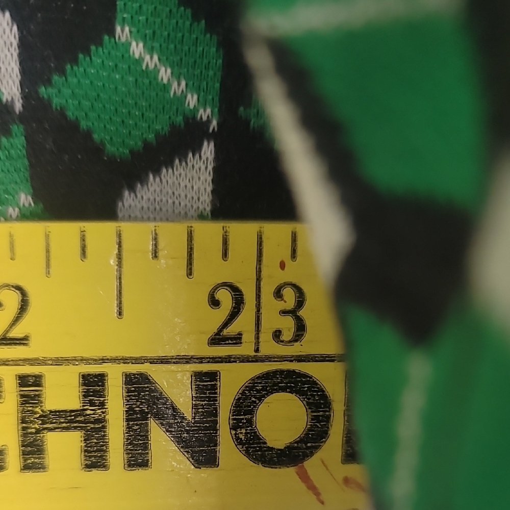 Andrew Marc Geometric Green Short Sleeve Top - Picture 5 of 6